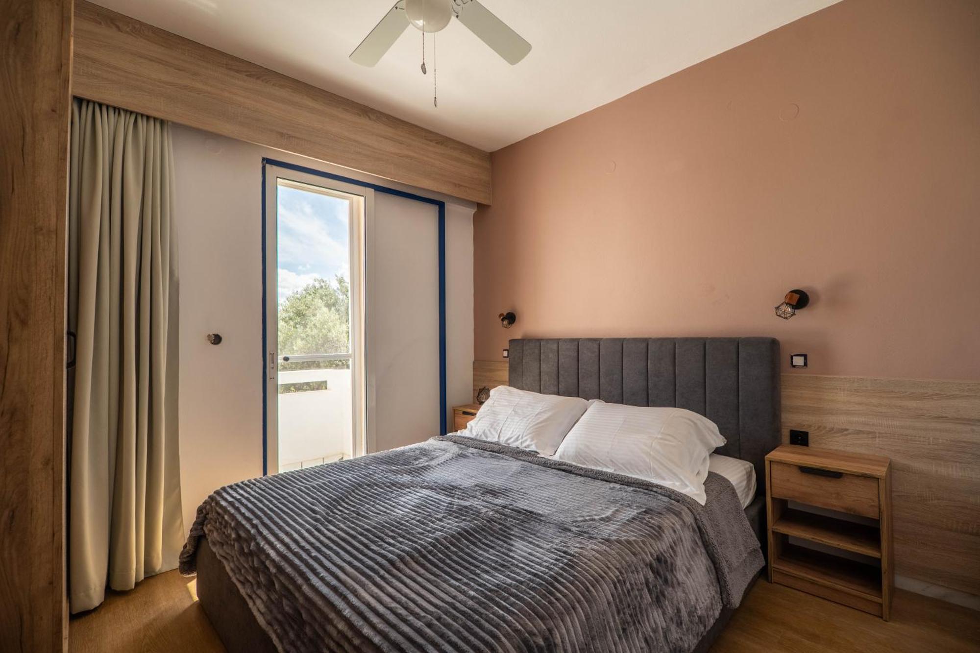 Paradisio Baby & Aparthotel Stavros (Crete)